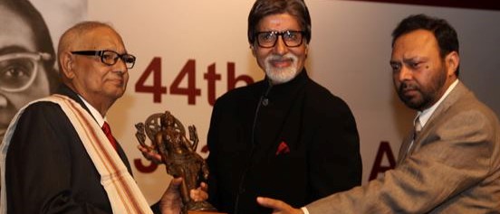 Shri Amitabh Bacchan and Shahryar at Vigyan Bhawan for Jnanpith Award