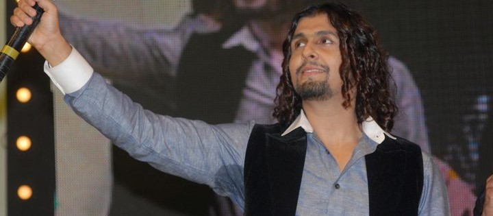 Sonu Nigam at Siri Fort for the show of Sangam Kala Group